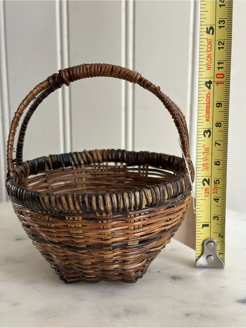 NEW Vintage Small Woven Basket Brown VTG Farmhouse Country Cottagecore Primitive